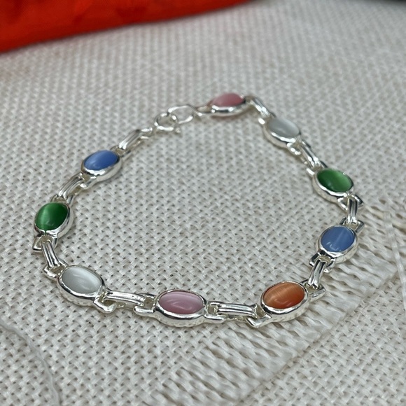 Stunning Vintage Sterling Silver Chainlink Bracelet with Multicolored Cabochons - Picture 4 of 16